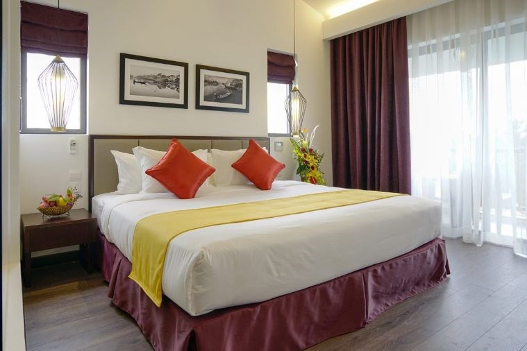 Grand Superior Double with Pool & Garden View